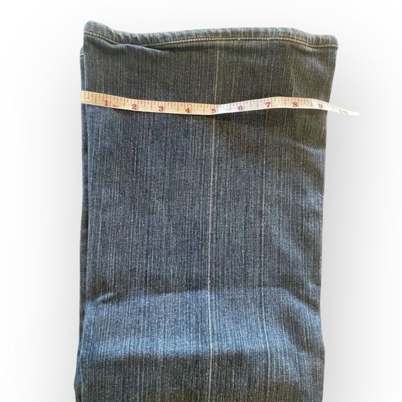 PAIGE Laurel Canyon Boot-cut Flare Jeans, Size 31, $239 Retail - Picture 7 of 11